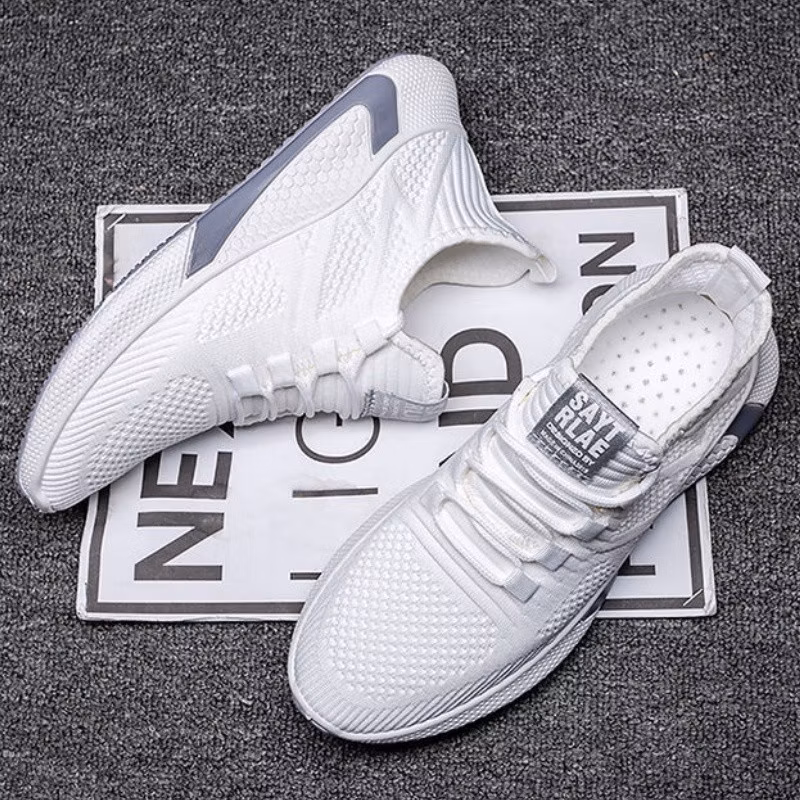 AeroStride Putih - Sepatu Sneakers Casual Pria