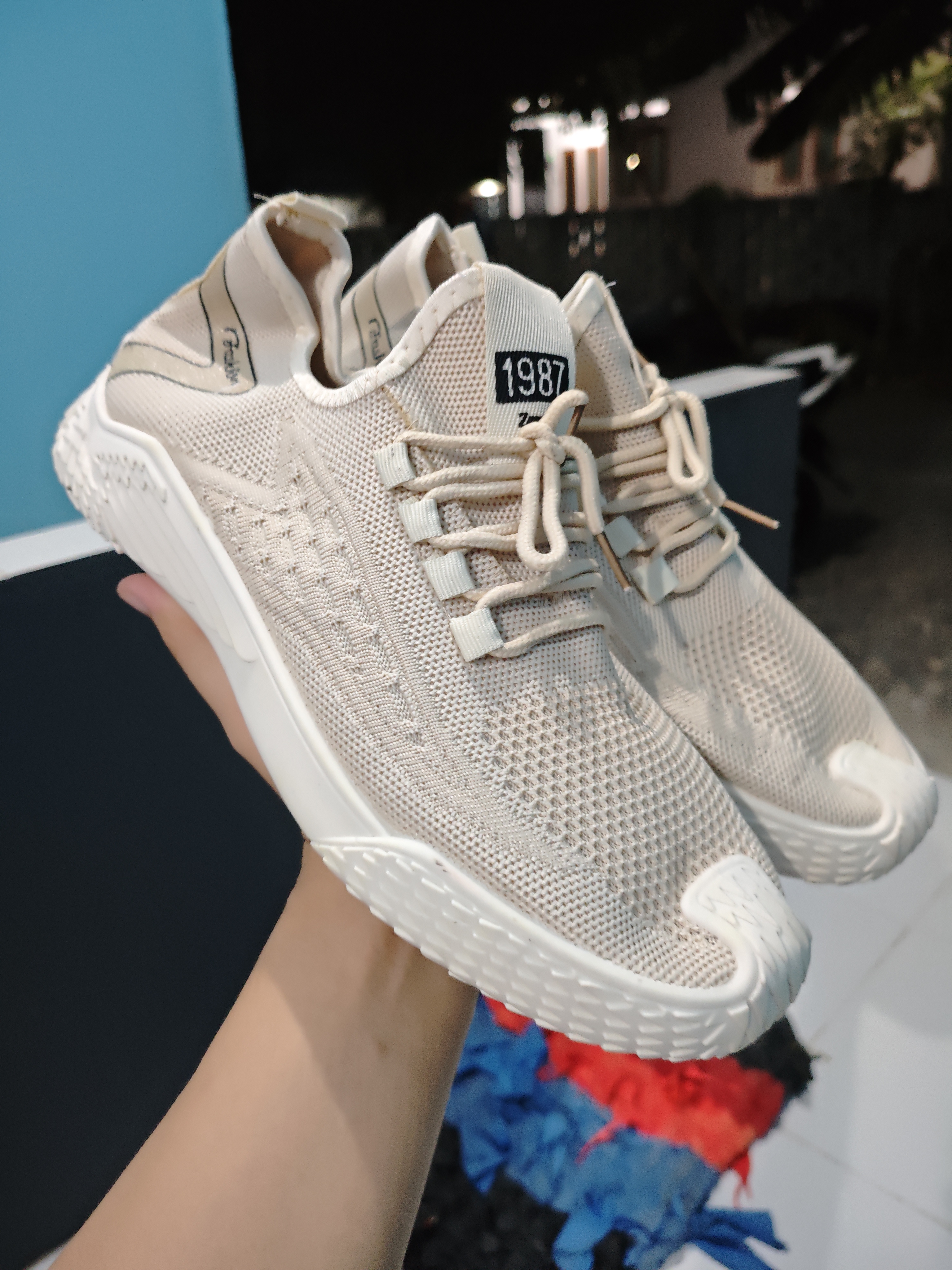 Sepatu Garuda warna coklat susu
