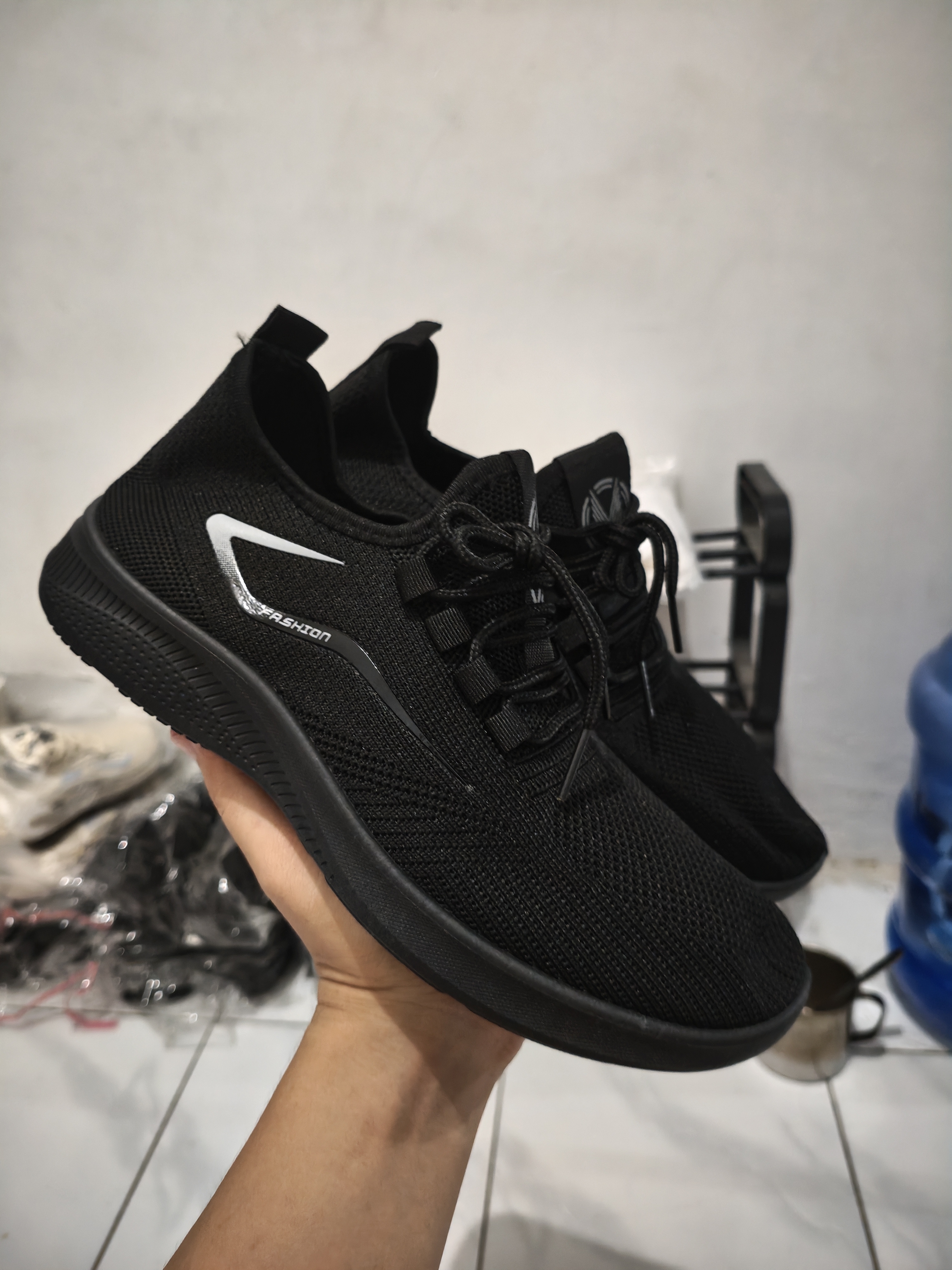 AeroFlex – Sneakers Casual Sport Pria